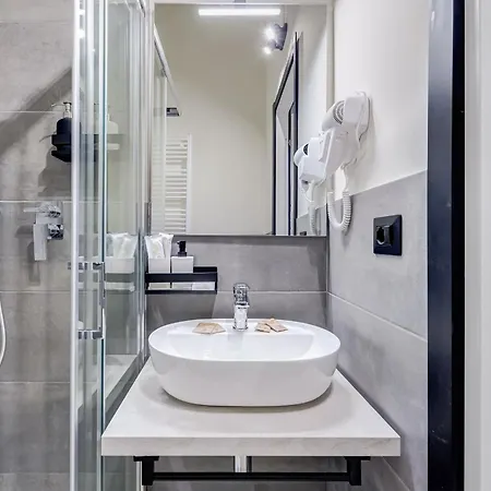 Vivilo Collection - Muggia 21 4*